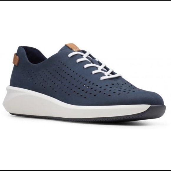 Clarks Womens Un Rio Tie Navy Nubuck Lace-Up Trainers - Picture 1 of 7
